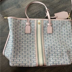 Tory Burch Gemini Link Canvas